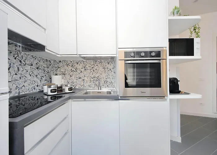Trastevere - Luxury & Privacy With 4 Bedrooms And 4 Ensuite Bathrooms